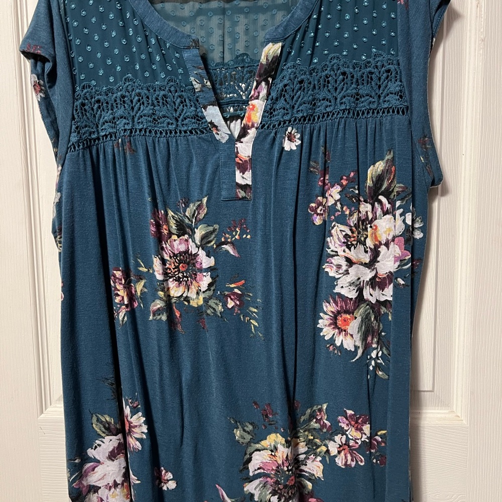 Danielrainn Floral Teal Women's Top